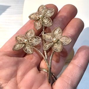 ❇️VINTAGE Sterling Flower Brooch